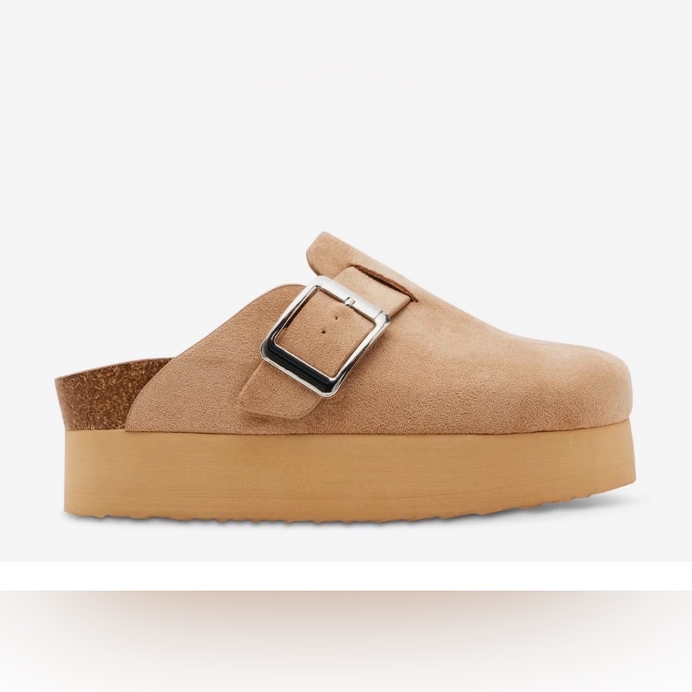 Madden Girl Cutiepie Tan Faux Suede Buckle Clogs Size 7.5